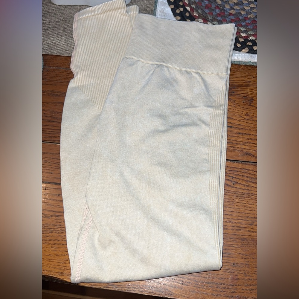 Victoria’s Secret leggings